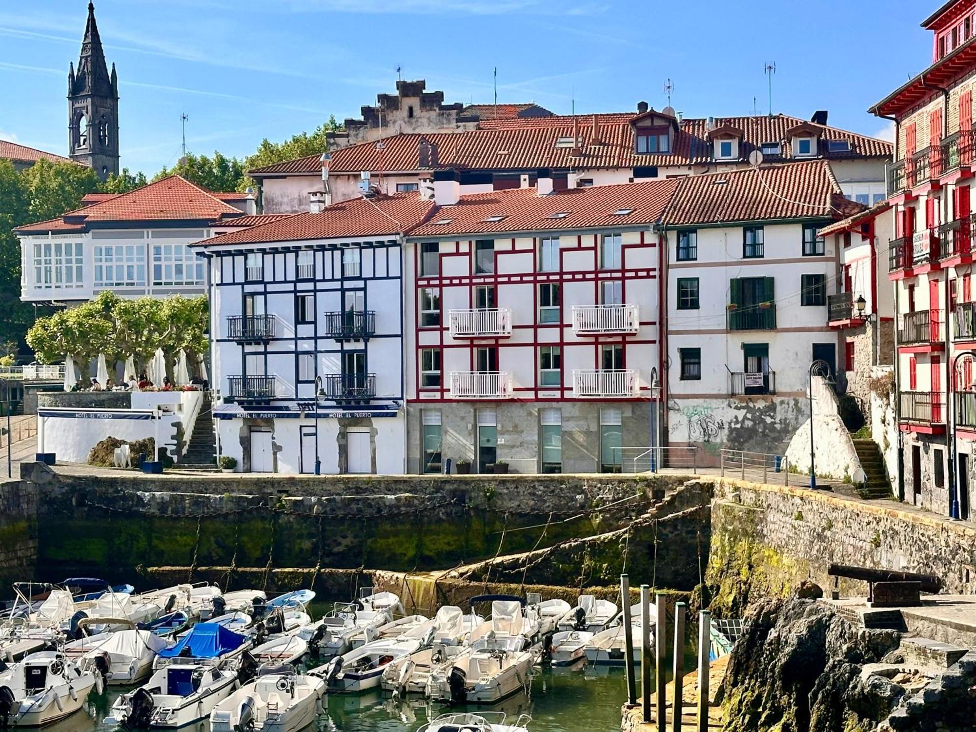 Apartamentos&Spa Mundaka Port Bagian luar foto